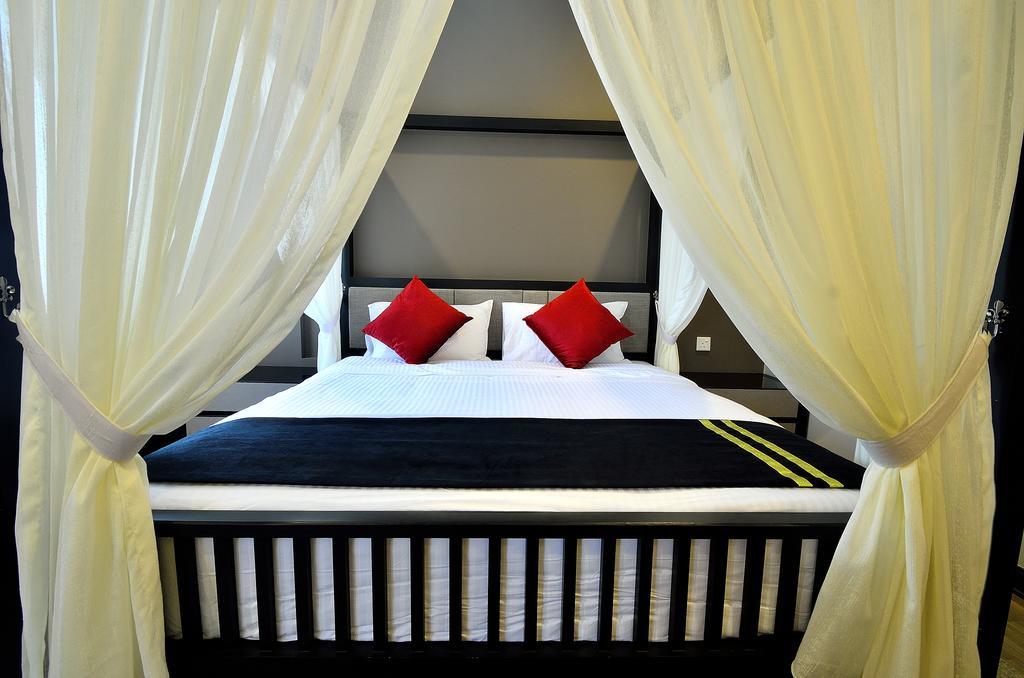 Plumeria Luxury Service Villa George Town Exterior photo